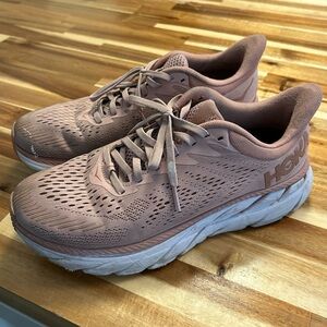 Hola Clifton 7 Women’s Size 8